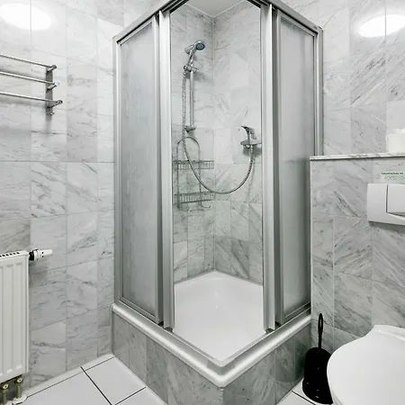 Residenz 14 *